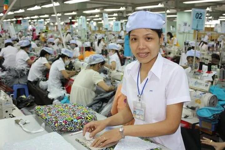 Nội dung: Trong một bóng mát trong mùa hè nóng bỏng, một cột mốc trong lịch sử nhạc